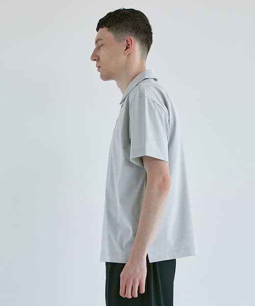 CITY TOKYO（シティトウキョウ）の「ATHLETEハーフスリーブポロシャツ（シャツ/ブラウス・メンズ・ライトグレー/ブラック・1/2）」の7枚目の写真