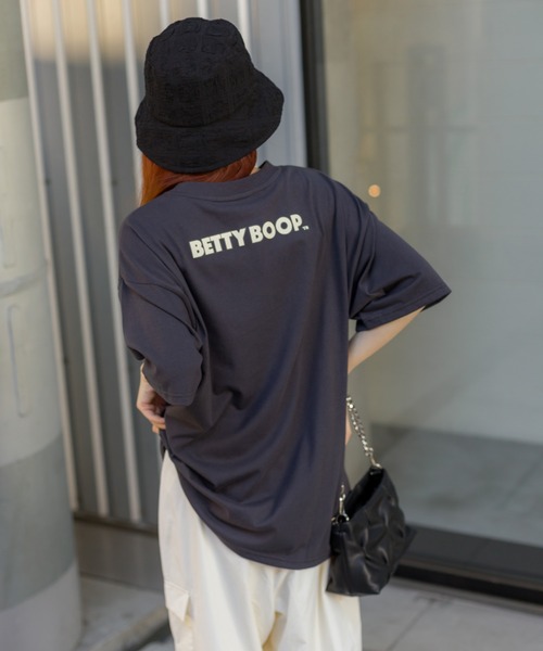 SpRay（スプレイ）の「リボンBETTY Tシャツ BettyBoop ベティちゃん（Tシャツ/カットソー・レディース・チャコールグレー/ブラック/オフホワイト・FREE）」の5枚目の写真
