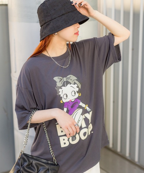 SpRay（スプレイ）の「リボンBETTY Tシャツ BettyBoop ベティちゃん（Tシャツ/カットソー・レディース・チャコールグレー/ブラック/オフホワイト・FREE）」の7枚目の写真