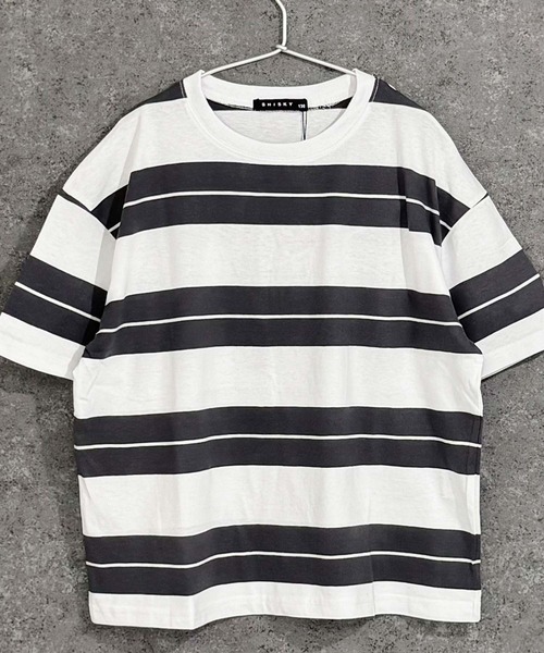 THE CASUAL(カジュアル)の「ボーダーBIGシルエット 半袖T(Tシャツ/カットソー・キッズ・ネイビー/チャコール/ベージュ/グレー系その他/ホワイト×ブラック/ダークグリーン/サックスブルー/グレー系その他2/ホワイト×グリーン/オフホワイト/ネイビー系/ホワイト×ネイビー/ベージュ系その他/ホワイト系その他/ダークグリーン系/パープル系その他/ブラック系その他/グレー系その他3・120cm/140cm/150cm/160cm/130cm/110cm)」の4枚目の写真