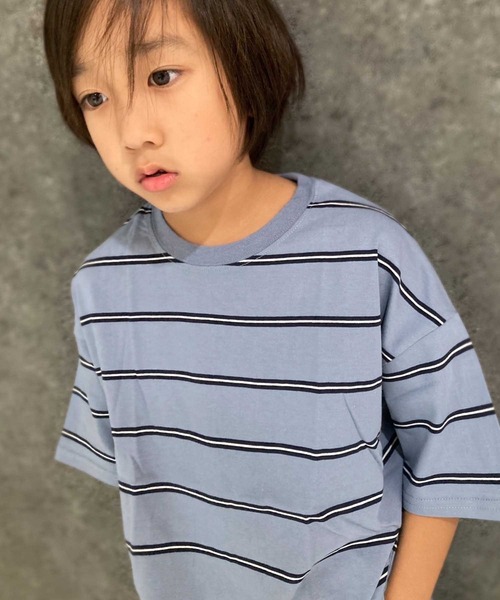 THE CASUAL（カジュアル）の「ボーダーBIGシルエット 半袖T（Tシャツ/カットソー・キッズ・ネイビー/チャコール/ベージュ/グレー系その他/ホワイト×ブラック/ダークグリーン/サックスブルー/グレー系その他2/ホワイト×グリーン/オフホワイト/ネイビー系/ホワイト×ネイビー・120cm/140cm/150cm/160cm/130cm/110cm）」の11枚目の写真