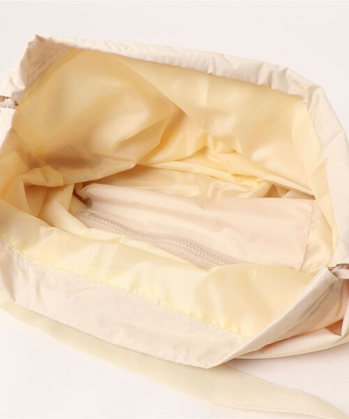 florist（フローリスト）の「【2WAY】ユニセックス ドローストリングショルダーバッグ/トートバッグ（ショルダーバッグ・レディース・ブラック/オフホワイト/ブラウン/グリーン・FREE）」の17枚目の写真