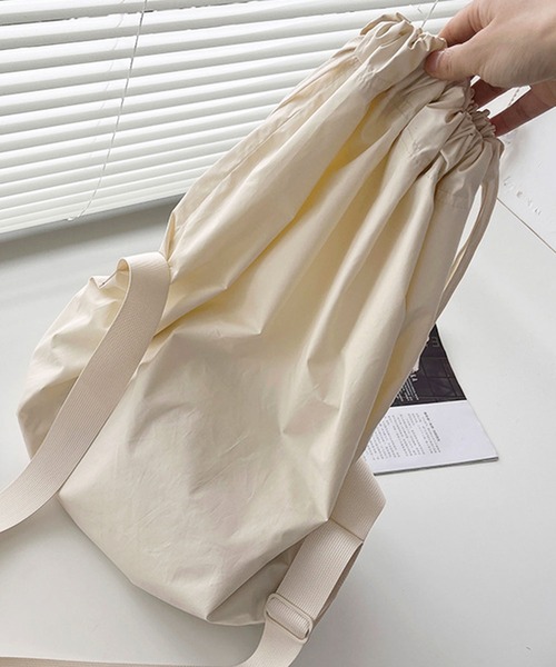 florist（フローリスト）の「【2WAY】ユニセックス ドローストリングショルダーバッグ/トートバッグ（ショルダーバッグ・レディース・ブラック/オフホワイト/ブラウン/グリーン・FREE）」の9枚目の写真