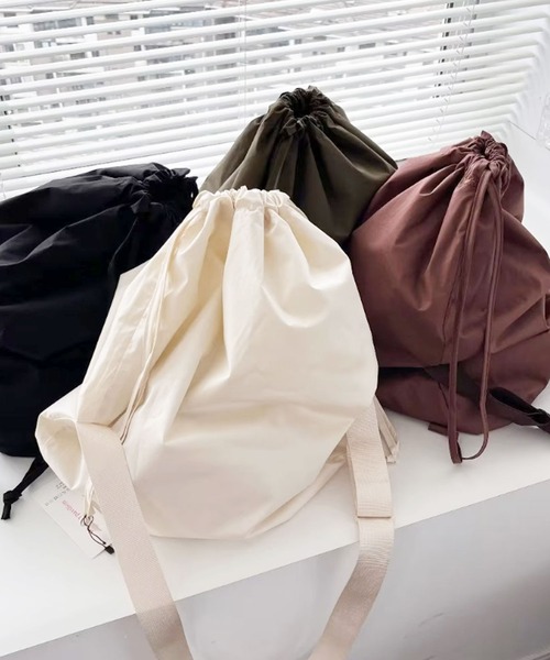 florist（フローリスト）の「【2WAY】ユニセックス ドローストリングショルダーバッグ/トートバッグ（ショルダーバッグ・レディース・ブラック/オフホワイト/ブラウン/グリーン・FREE）」の13枚目の写真