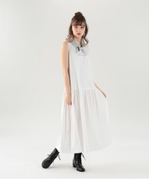 To b. by agnes b.（トゥービーバイアニエスベー）の「ロゴ