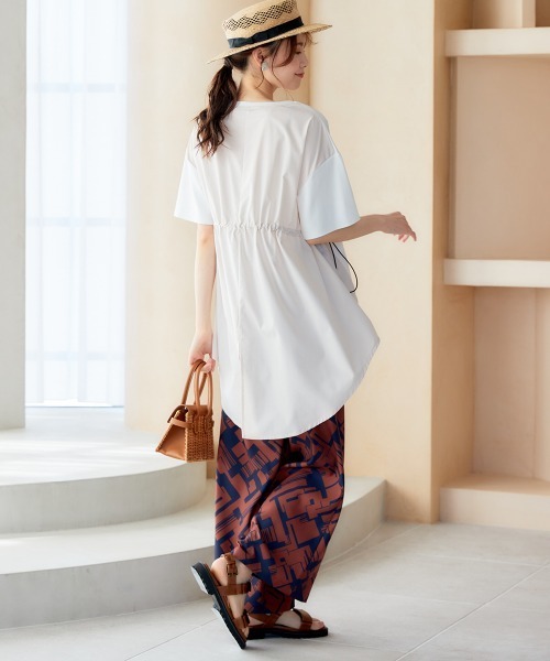 miclat（ミクラ）の「大きいサイズ　異素材切替サイドコードTシャツ　miclat（Tシャツ/カットソー・レディース・ブラック系/ホワイト系・5L/LL/3L/L/4L）」の15枚目の写真