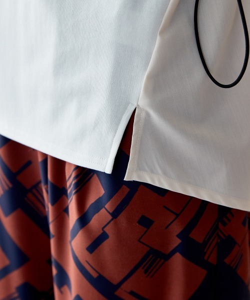 miclat（ミクラ）の「大きいサイズ　異素材切替サイドコードTシャツ　miclat（Tシャツ/カットソー・レディース・ブラック系/ホワイト系・5L/LL/3L/L/4L）」の21枚目の写真