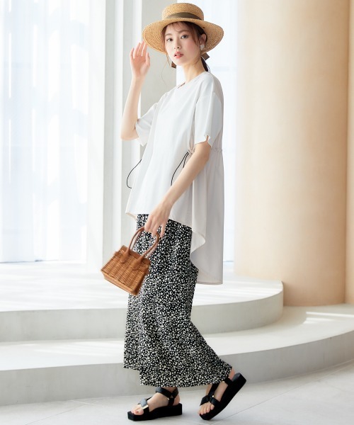 miclat（ミクラ）の「大きいサイズ　異素材切替サイドコードTシャツ　miclat（Tシャツ/カットソー・レディース・ブラック系/ホワイト系・5L/LL/3L/L/4L）」の6枚目の写真