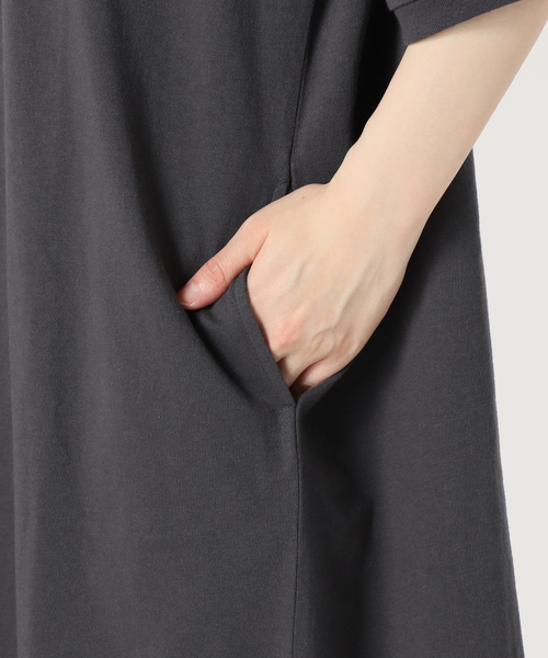 SLOBE IENA（スローブイエナ）の「【Collegiate Pacific】 SLOBE別注  S/Sワンピース（ワンピース・レディース・チャコールグレー/アイボリー・FREE）」の17枚目の写真