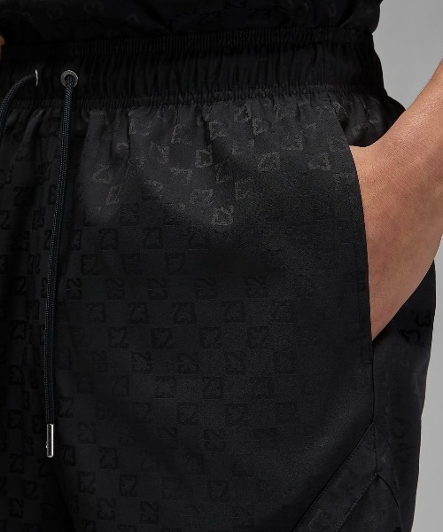 JORDAN BRAND(ジョーダンブランド)の「NIKE JORDAN ESS STMT DMND AOJ SHORT FN0770-010(その他パンツ・メンズ・ブラック・SMALL/MEDIUM/LARGE/X-LARGE)」の8枚目の写真
