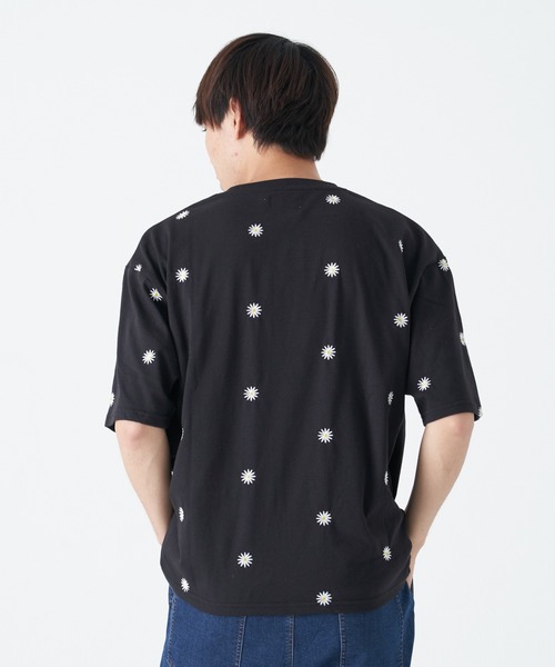 CORISCO（コリスコ）の「花柄刺繍 半袖BIG TEE(M1)（Tシャツ/カットソー・メンズ・ブルー/レッド/ブラック/ライトグレー/グリーン/ホワイト・LARGE/X-LARGE/MEDIUM）」の16枚目の写真