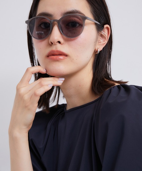 ROPE'（ロペ）の「ニュアンスカラーボスリントンUVカットサングラス（サングラス・レディース・グレー/ベージュ・FREE）」の2枚目の写真