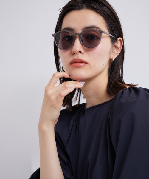 ROPE'（ロペ）の「ニュアンスカラーボスリントンUVカットサングラス（サングラス・レディース・グレー/ベージュ・FREE）」の5枚目の写真