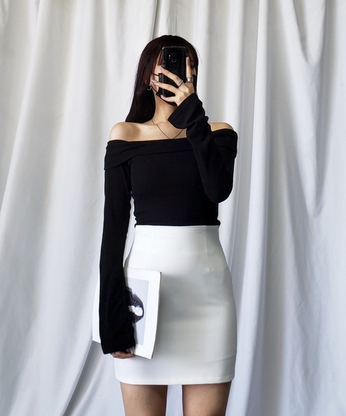 me+em select(ミームセレクト)の「【 5COLOR/2SIZE 】ハイウエストスリムタイトミニスカート【 韓国製 】(スカート・レディース・ブラック/アイボリー/ブルー/ベージュ/ピンク・MEDIUM/SMALL)」の7枚目の写真