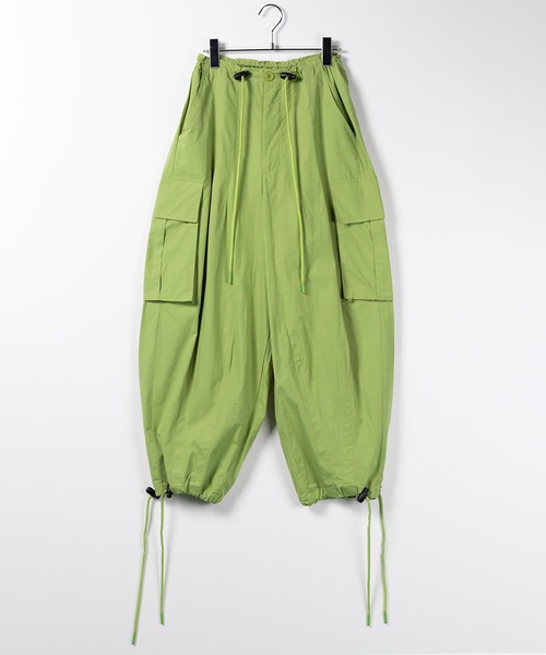 me+em select（ミームセレクト）の「※※【 ２WAY ／３SIZE 】ドローストリングボリュームワイドカーゴパンツ（カーゴパンツ・レディース・ブラック/ホワイト/グリーン・LARGE/MEDIUM/SMALL）」の20枚目の写真