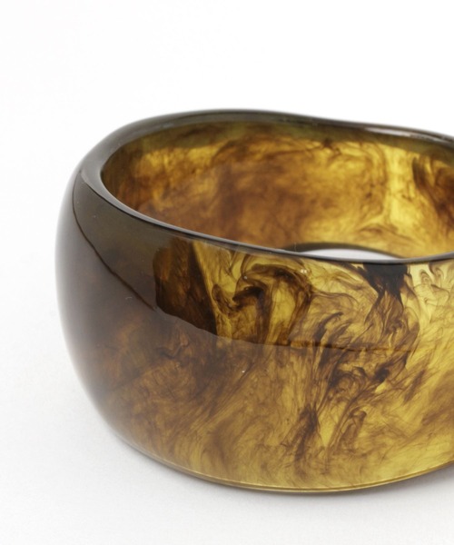 LEPSIM（レプシィム）の「太樹脂バングル　904588（ブレスレット・レディース・クリア/ブラウン/グリーン・ONE SIZE）」の7枚目の写真