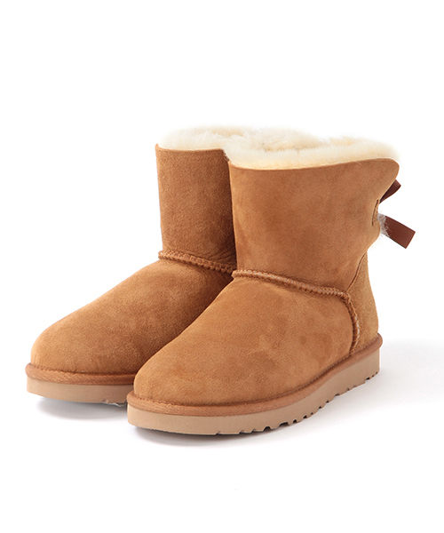 Ray BEAMS（レイビームス）の「UGG Australia / ミニ　"BaileyBow" ブーツ（ブーツ・レディース・ブラック/ライトブラウン・6/8/7/5）」の16枚目の写真