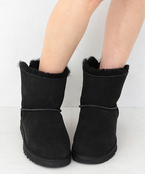 Ray BEAMS（レイビームス）の「UGG Australia / ミニ　"BaileyBow" ブーツ（ブーツ・レディース・ブラック/ライトブラウン・6/8/7/5）」の17枚目の写真