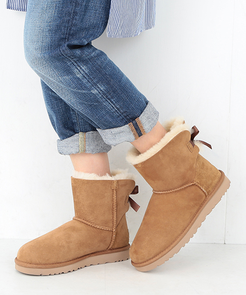 Ray BEAMS（レイビームス）の「UGG Australia / ミニ　"BaileyBow" ブーツ（ブーツ・レディース・ブラック/ライトブラウン・6/8/7/5）」の12枚目の写真