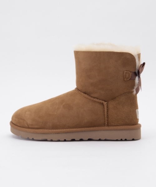 Ray BEAMS（レイビームス）の「UGG Australia / ミニ　"BaileyBow" ブーツ（ブーツ・レディース・ブラック/ライトブラウン・6/8/7/5）」の10枚目の写真