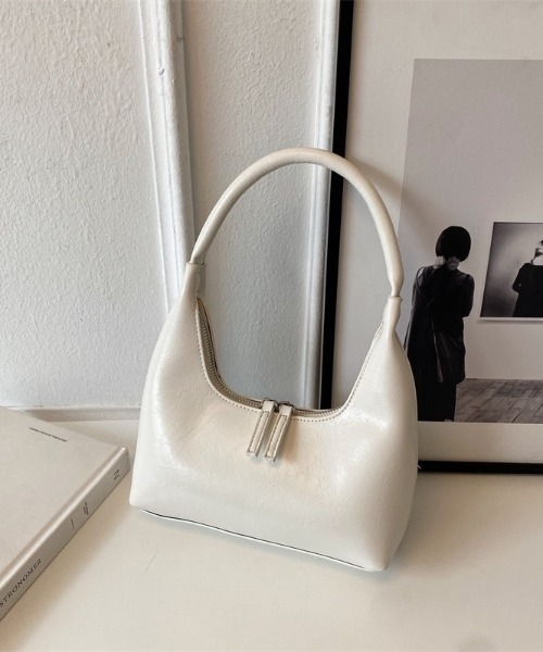 wears(ウェアーズ)の「エナメル ミニワンハンドルバッグ(ハンドバッグ・レディース・シルバー/ホワイト/ブラック・FREE)」の4枚目の写真