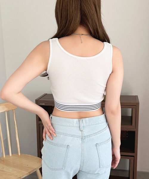 apres jour（アプレジュール）の「カップ付きダブルボーダータンク【ZOZOTOWN限定アイテム】（タンクトップ・レディース・オフホワイト/ブラック・X-LARGE/フリー）」の5枚目の写真