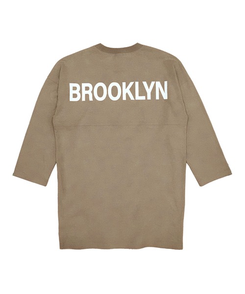 Bee des Bee（ビーデスビー）の「バックロゴワンピース（ワンピース・キッズ・ブルー/ブラウン/ブラック/ラベンダー/ホワイト/ミント/ブラック系その他/パープル系/グレー・110cm/120cm/140cm/150cm/130cm/160cm/100cm）」の5枚目の写真