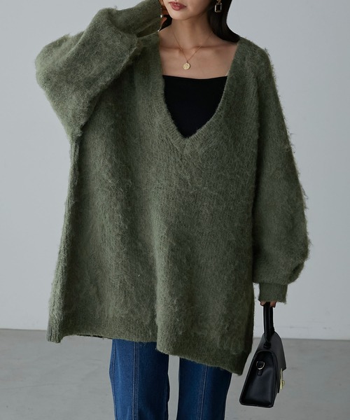 Anss.me（アンスミー）の「【Anss.me】モヘアライクニットルーズVネックプルオーバー（ニット/セーター・レディース・ブラック/カーキ/アイボリー・FREE）」の3枚目の写真