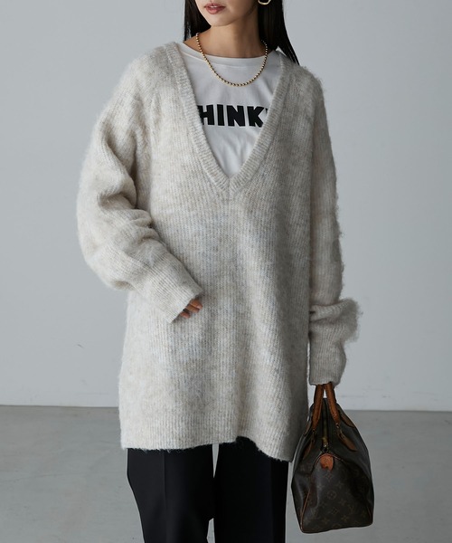 Anss.me（アンスミー）の「【Anss.me】モヘアライクニットルーズVネックプルオーバー（ニット/セーター・レディース・ブラック/カーキ/アイボリー・FREE）」の4枚目の写真