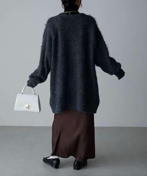 Anss.me（アンスミー）の「【Anss.me】モヘアライクニットルーズVネックプルオーバー（ニット/セーター・レディース・ブラック/カーキ/アイボリー・FREE）」の12枚目の写真