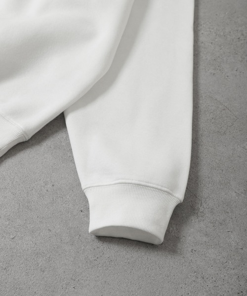 ZIP FIVE(ジップファイブ)の「【ZIP FIVE】 シンプル ロゴ 刺繍 ビッグシルエット 裏起毛 スウェット トレーナー(スウェット・レディース・ホワイト/グレー系1/ブラック系/グレー/グレー系/アイボリー系/アイボリー系1/ホワイト系/ブラック系1/ホワイト系1/オートミール/ブラック・LARGE/X-LARGE/MEDIUM)」の17枚目の写真