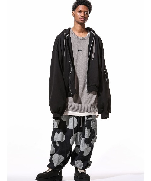 ROYAL FLASH（ロイヤルフラッシュ）の「A.F ARTEFACT/エーエフ・アーティファクト/MA-1 Sweat Blouson（MA-1・メンズ・ブラック・2/4）」の2枚目の写真