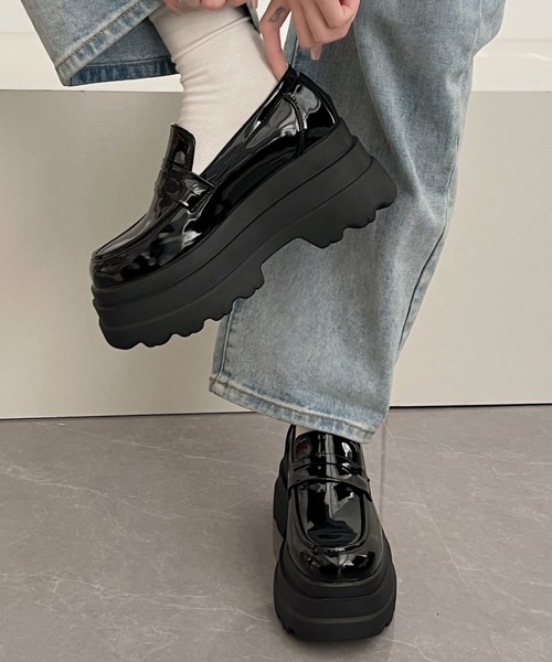 Shoes in Closet（シューズインクローゼット）の「厚底トリプルソール ボリューム コインローファー 6318/2447/2433（ローファー・レディース・その他/ブラック/ホワイト/ブラック系その他/ブラック×ホワイト/ダークブラウン・S/LL/L/M）」の9枚目の写真