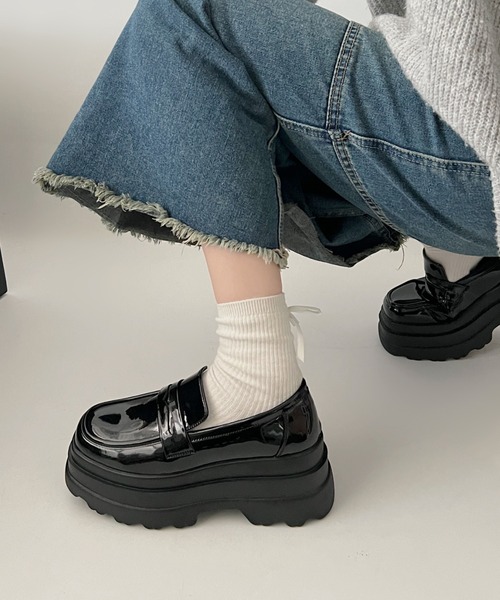 Shoes in Closet（シューズインクローゼット）の「厚底トリプルソール ボリューム コインローファー 6318/2447/2433（ローファー・レディース・その他/ブラック/ホワイト/ブラック系その他/ブラック×ホワイト/ダークブラウン・S/LL/L/M）」の22枚目の写真