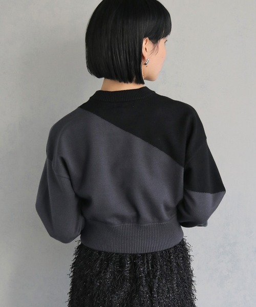 cheriella(シェリエラ)の「【cheriella】WEB限定ショート丈バイカラーインターシャニット WEB LIMITED SHORT BI-COLOR INTARSIA KNIT(ニット/セーター・レディース・ブルー/ブラック/チャコールグレー・M)」の12枚目の写真
