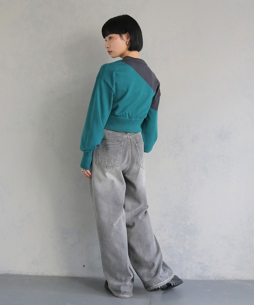 cheriella(シェリエラ)の「【cheriella】WEB限定ショート丈バイカラーインターシャニット WEB LIMITED SHORT BI-COLOR INTARSIA KNIT(ニット/セーター・レディース・ブルー/ブラック/チャコールグレー・M)」の22枚目の写真