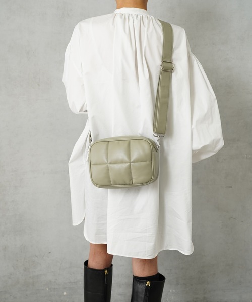 Actually(アクチュアリー)の「3WAY フェイクレザー キルトショルダーバッグ(ショルダーバッグ・レディース・グリーン/ブラック/アイボリー・フリー)」の11枚目の写真