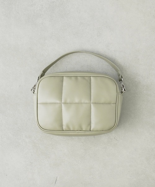 Actually(アクチュアリー)の「3WAY フェイクレザー キルトショルダーバッグ(ショルダーバッグ・レディース・グリーン/ブラック/アイボリー・フリー)」の10枚目の写真