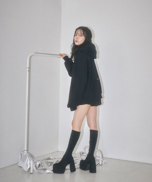 ANDGEEBEE（アンジービー）の「UNISEX FOX裏起毛パーカー（パーカー・レディース・ブラック/ホワイト・FREE）」の17枚目の写真