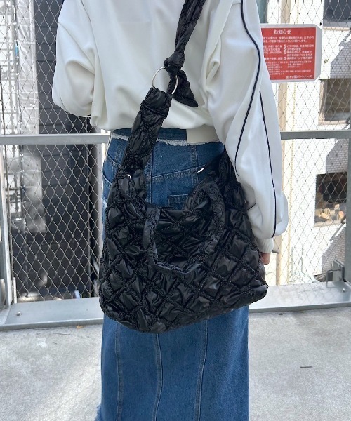 PAGEBOY(ページボーイ)の「パールキルティングバッグ(ショルダーバッグ・レディース・オフホワイト/ブラック/パープル・FREE)」の10枚目の写真