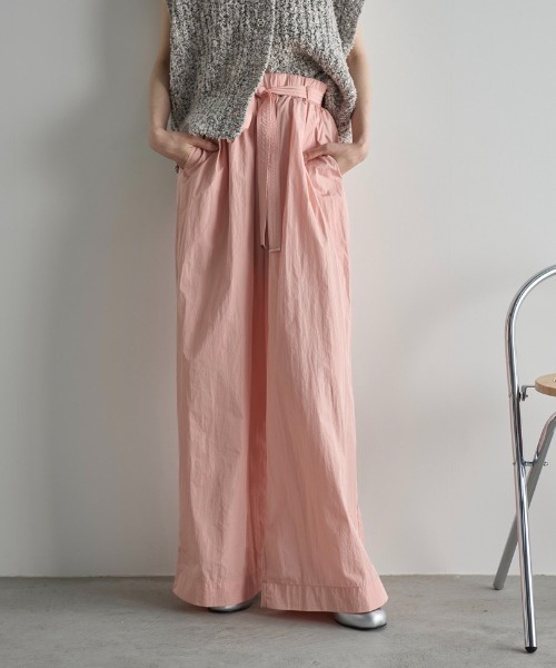 セール】シャイニーナイロンタックワイドパンツ（その他パンツ）｜THE