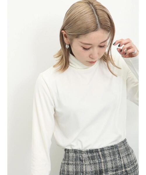 Samansa Mos2 blue（サマンサモスモスブルー）の「【帯電防止】タートルネックプルオーバー（Tシャツ/カットソー・レディース・ブラック/サックスブルー/オフホワイト・F）」の4枚目の写真