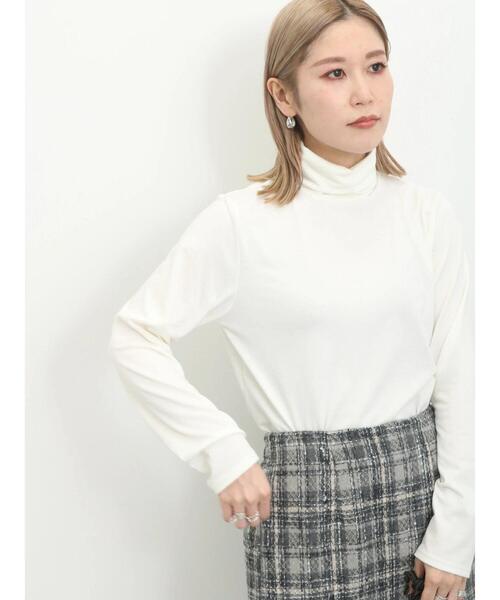 Samansa Mos2 blue（サマンサモスモスブルー）の「【帯電防止】タートルネックプルオーバー（Tシャツ/カットソー・レディース・ブラック/サックスブルー/オフホワイト・F）」の6枚目の写真