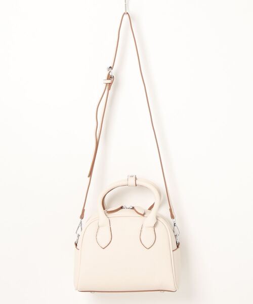 florist（フローリスト）の「【2way】シュリンクレザーかまぼこ型ボストンバッグ（ボストンバッグ・レディース・ベージュ/オフホワイト/ブラック・FREE）」の18枚目の写真