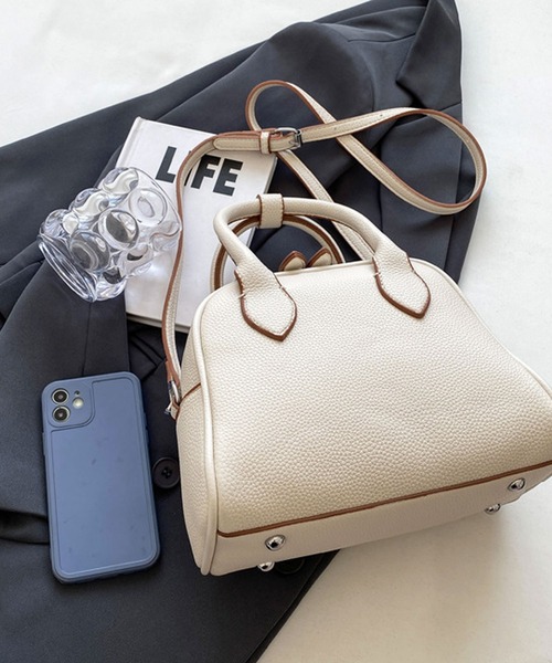 florist（フローリスト）の「【2way】シュリンクレザーかまぼこ型ボストンバッグ（ボストンバッグ・レディース・ベージュ/オフホワイト/ブラック・FREE）」の11枚目の写真