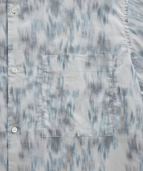 ADAM ET ROPE'(アダムエロペ)の「アソートプリント ビッグシルエット レギュラーカラーシャツ / ロングシーズン着用可能(シャツ/ブラウス・メンズ・スミクロ/グレー系その他/グリーン系その他/ネイビー・L/M)」の7枚目の写真