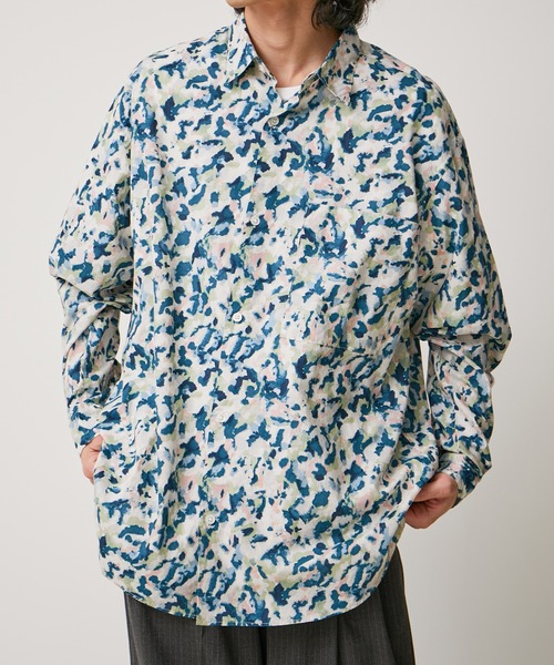 ADAM ET ROPE'(アダムエロペ)の「アソートプリント ビッグシルエット レギュラーカラーシャツ / ロングシーズン着用可能(シャツ/ブラウス・メンズ・スミクロ/グレー系その他/グリーン系その他/ネイビー・L/M)」の21枚目の写真