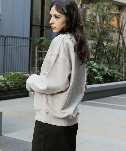 LAKOLE（ラコレ）の「※バブルロゴスウェットプルオーバー / 102925（スウェット・レディース・チャコール/グレー/オートミール/クリアイエロー・MEDIUM/SMALL）」の6枚目の写真