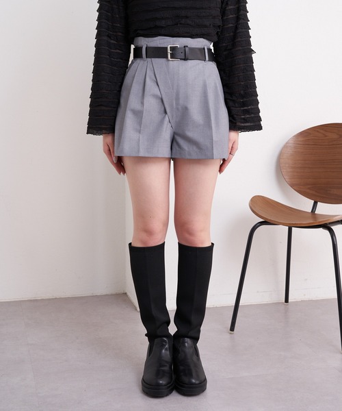 Chico（チコ）の「【セットアップ対応/2024SS】ベルト付ワイドショートパンツ（その他パンツ・レディース・グレー/アイボリー/ネイビー・FREE）」の21枚目の写真