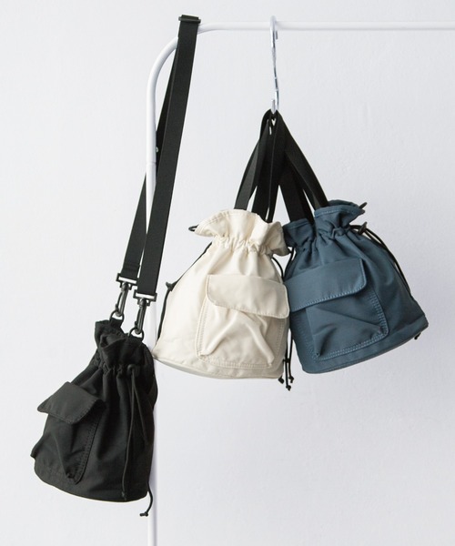 Chillfar（チルファー）の「ナイロンミニ巾着バッグ（ショルダーバッグ・レディース・ブルー/ブラック/アイボリー・FREE）」の9枚目の写真